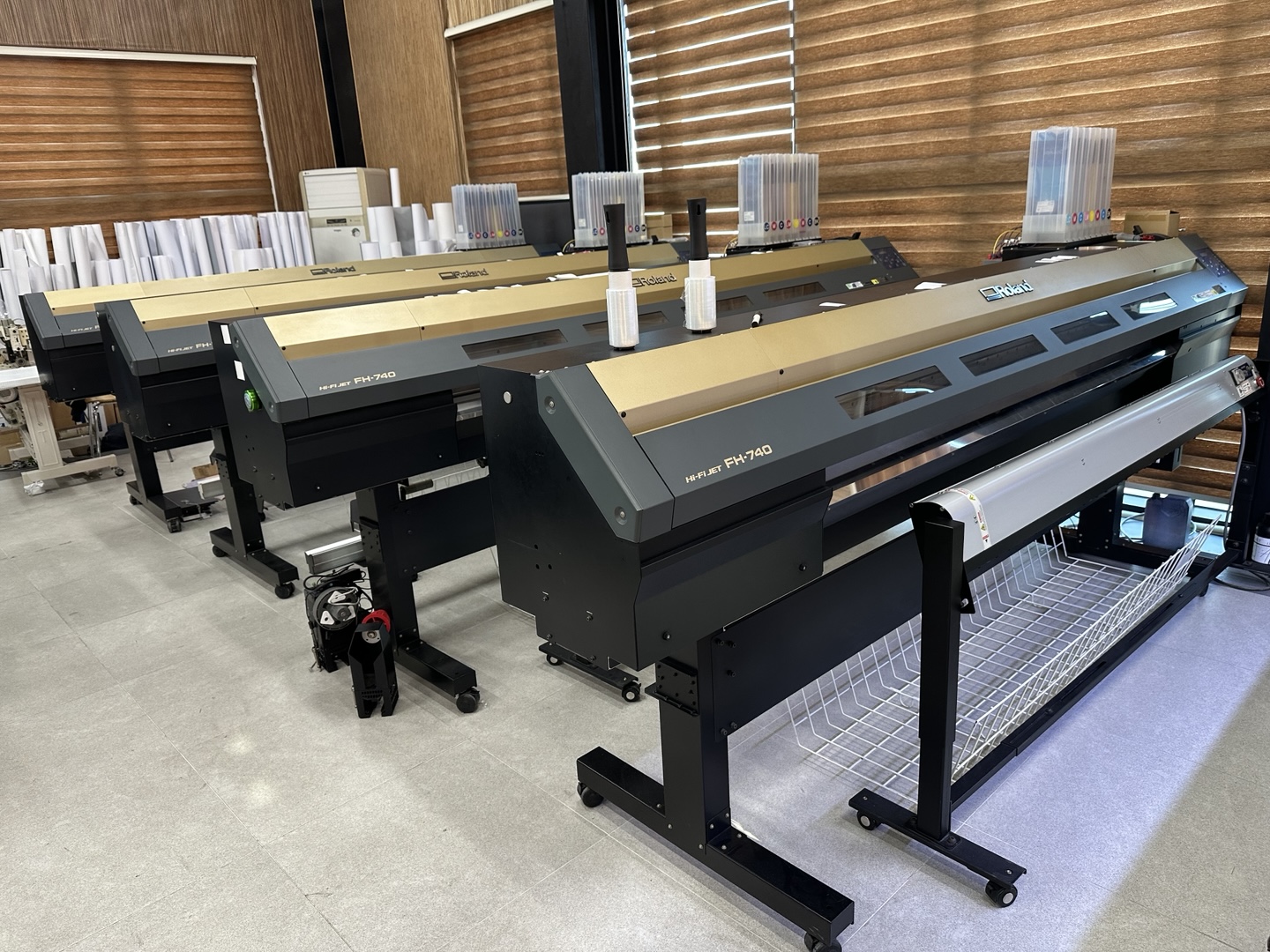 8-Color CMYK+LCMYK Printing Machine